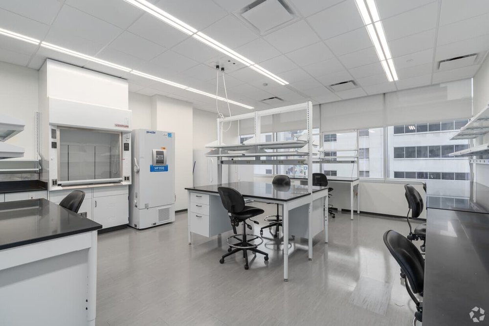Private lab space at CIC