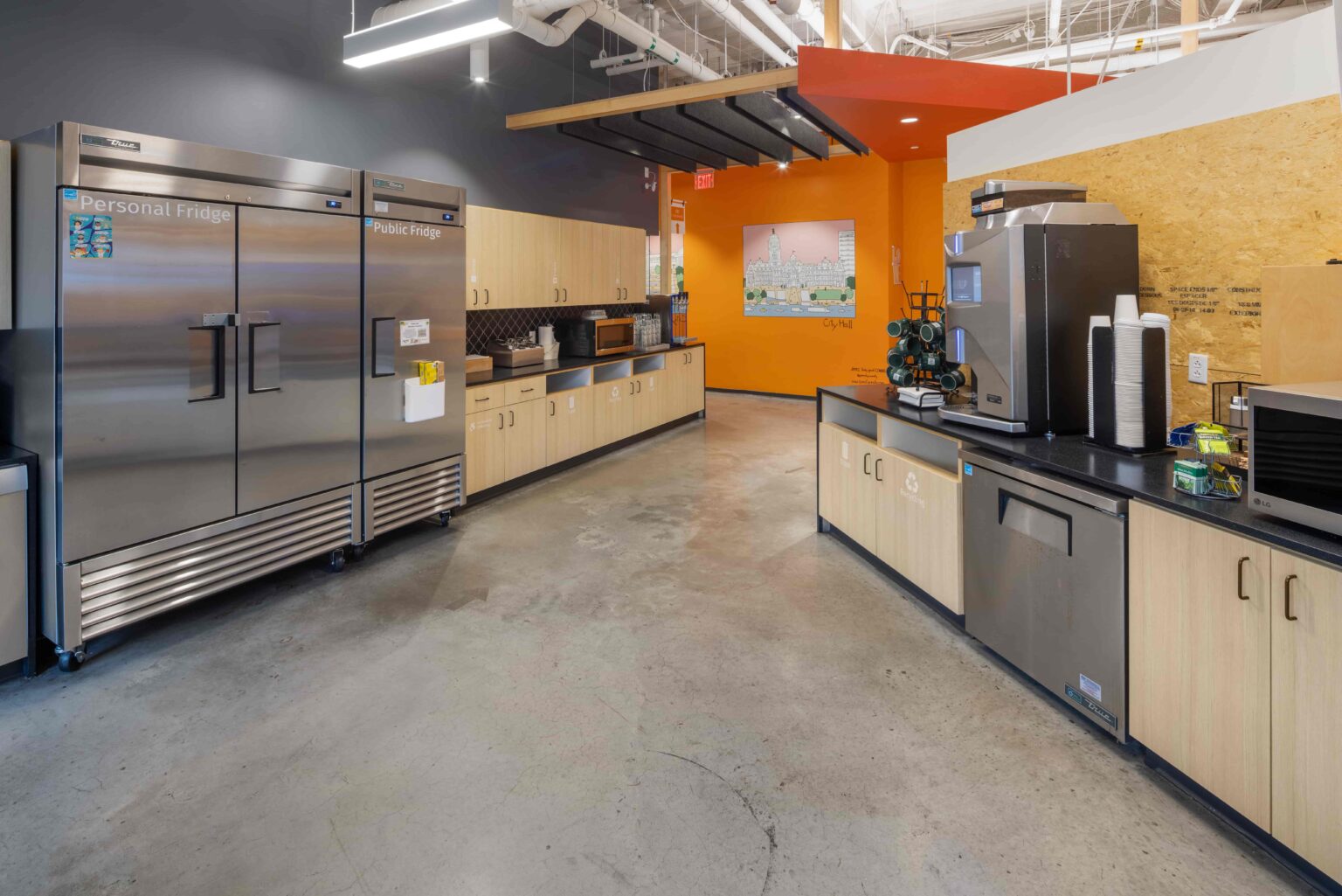 A fully stocked kitchen at CIC Philadelphia