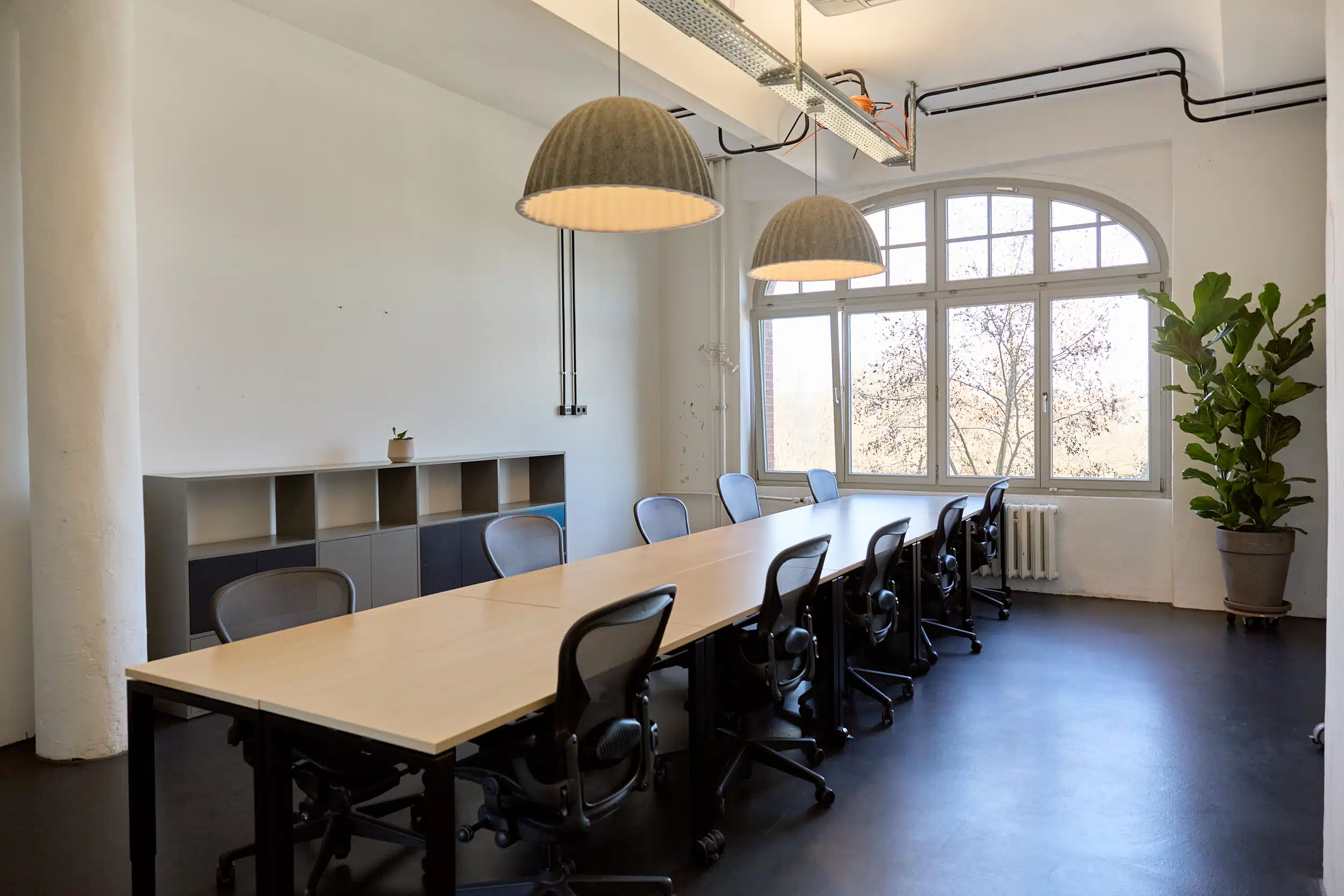 CIC Berlin private office_2