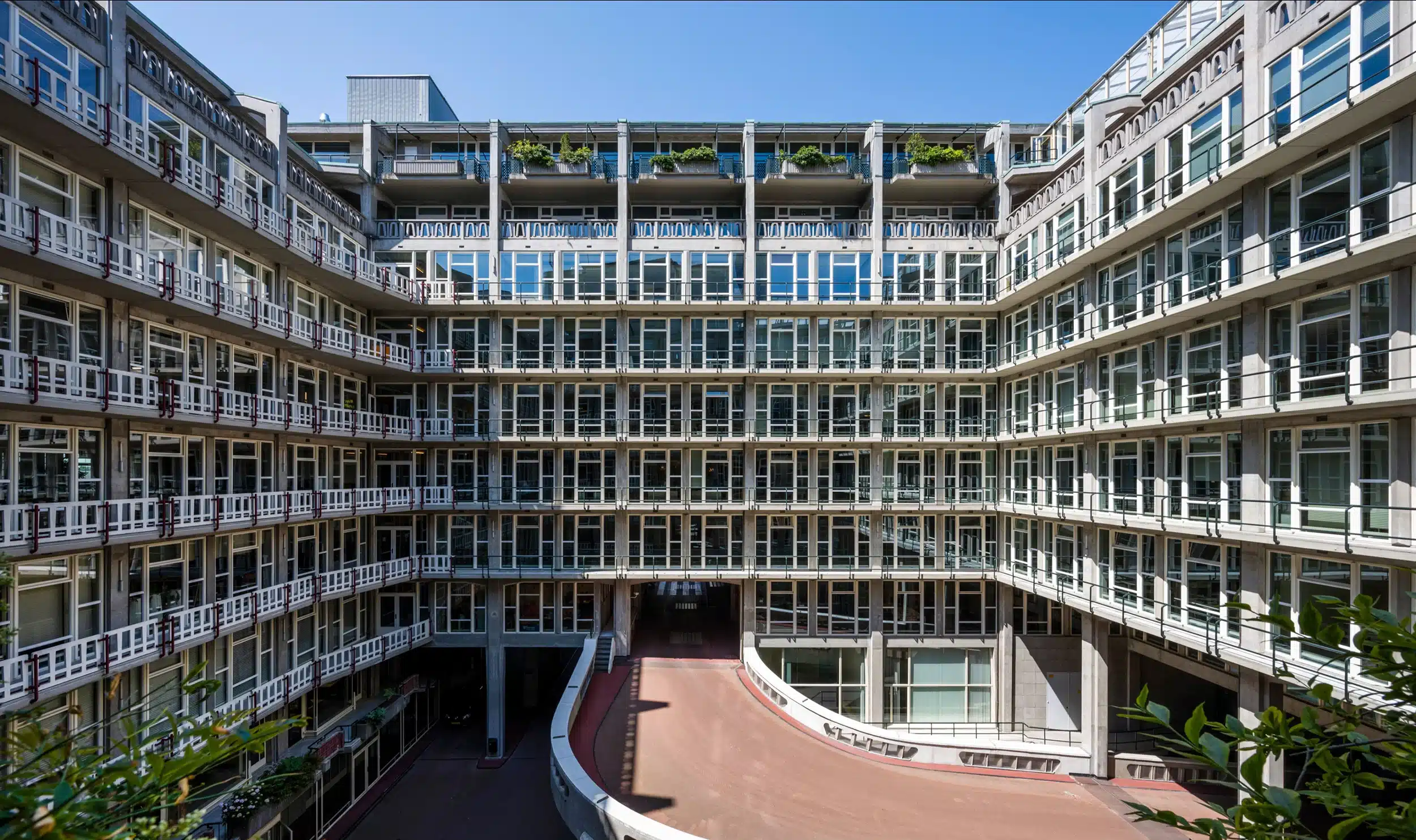 CIC Rotterdam building exterior